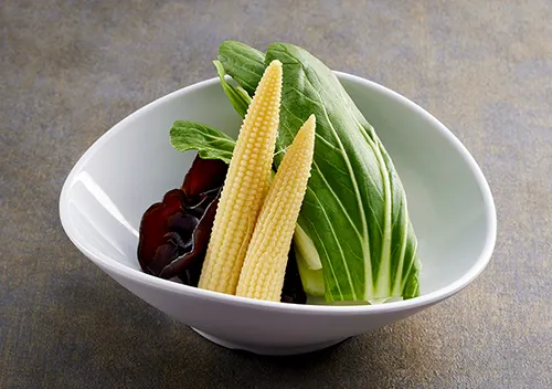 麻辣野菜盛合せ(青梗菜・ヤングコーン・黒きくらげ) 