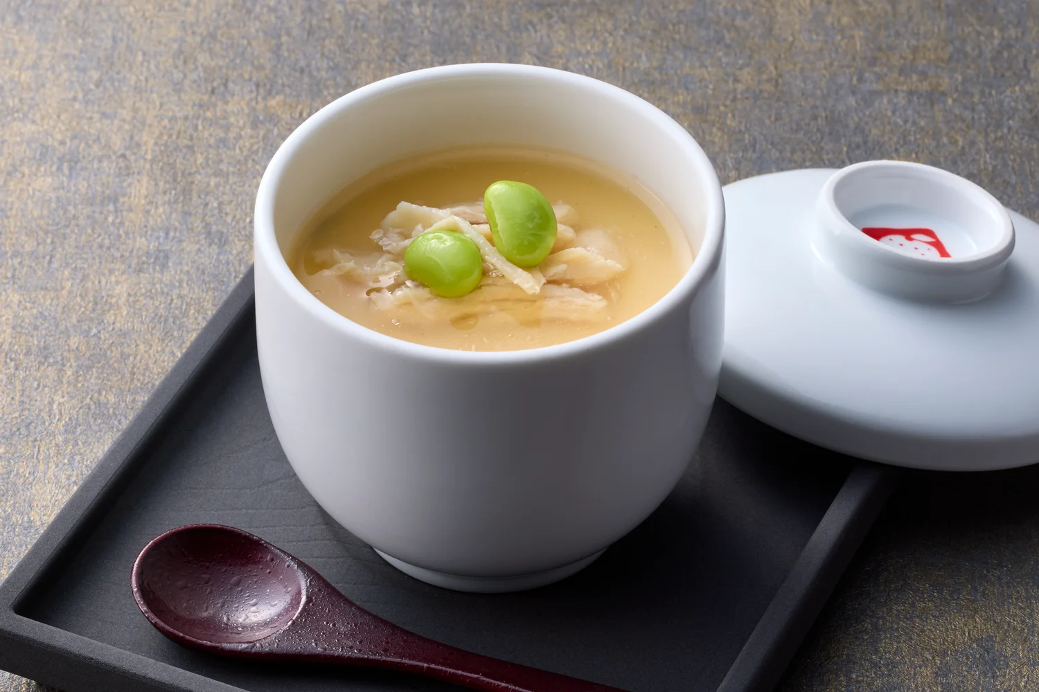 トリュフ香る鶏茶碗蒸し
